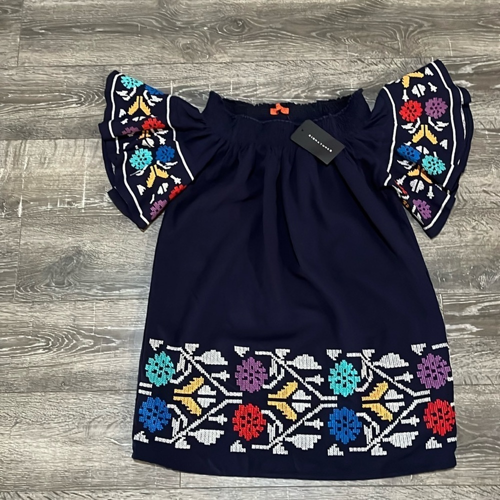 Womens Signature 8 dress/tunic size small NWT